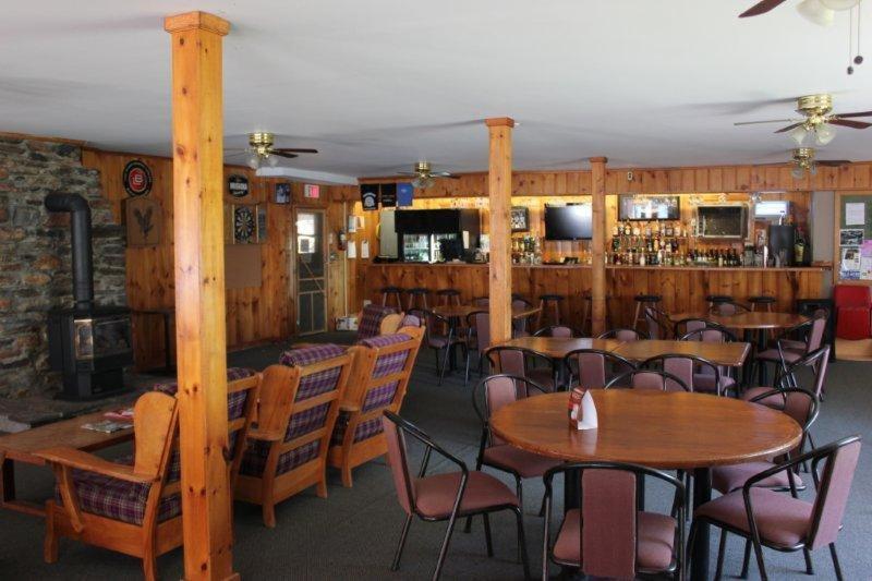 Red Umbrella Inn Minden Hills Экстерьер фото